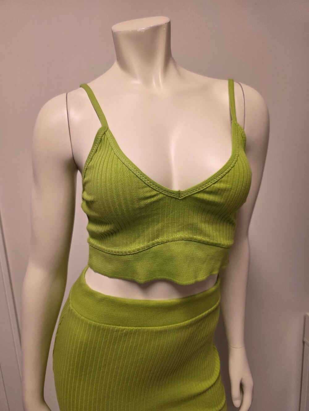 NWT Zara Lime Green Ribbed Top M